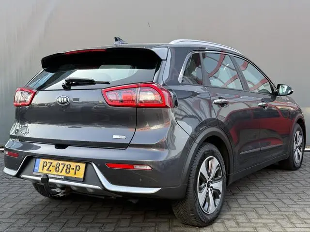 Kia Niro BWJ 2017 1.6 GDi 141 PK Hybrid ExecutiveLine AUTOMAAT | TREKHAAK | BI- XENON | CARPLAY & AN...