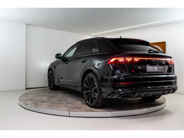 Audi Q8 60 TFSI E Quattro S-Edition Competition 490PK | 2026 | VOL! 5 JAAR GARANTIE