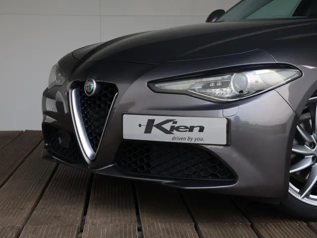 Alfa Romeo Giulia 2.0T Super | Xenon | 18" Velgen | BTW Auto |