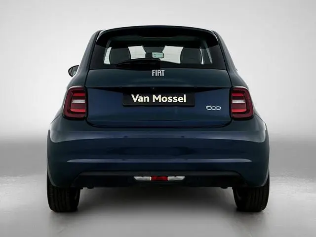 Fiat 500 Icon 42 kWh | Climate | Cruise | Bluetooth | LMV | Keyless | Camera | Panodak