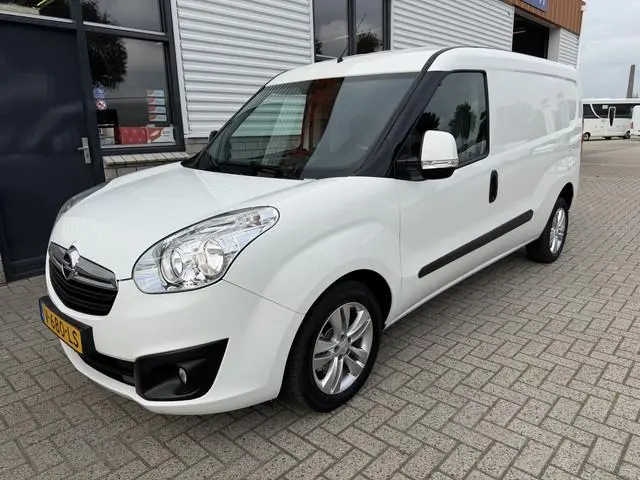 Opel Combo 1.6 CDTi 105pk L2H1 Sport / vaste prijs rijklaar € 8.950 ex btw / euro 6 / bpm vrij / lea...