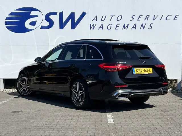 Mercedes-Benz C-klasse Estate 300 e AMG Line | Pano | Trekhaak | Sfeerverlichting | Camera | LED
