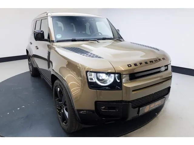 Land Rover Defender 110 2.0 P300e 110 X-Dynamic HSE | Towing Pack | Cold Climate | 22 Inch | Head-Up...