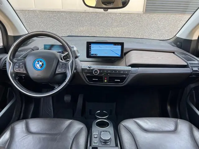 BMW i3 S 184pk /120Ah 42 kWh*RoadStyle*/Sunroof/Adaptive/H-Kardon/Carplay/W-pomp/3-fase