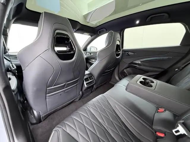 BYD SEAL