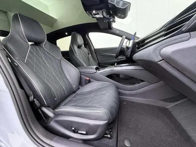 BYD SEAL