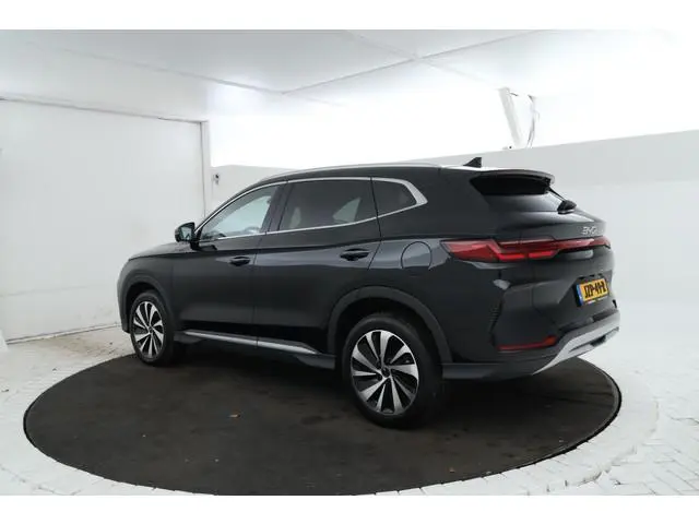 BYD SEAL U