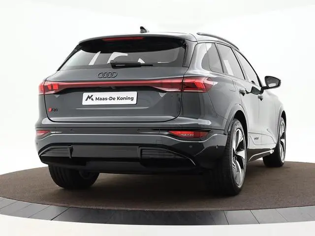 Audi Q6 e-tron S edition (B1) e-tron perf 225kW/306pk 100Kwh Hat Audi Q6 e-tron S edition performanc...