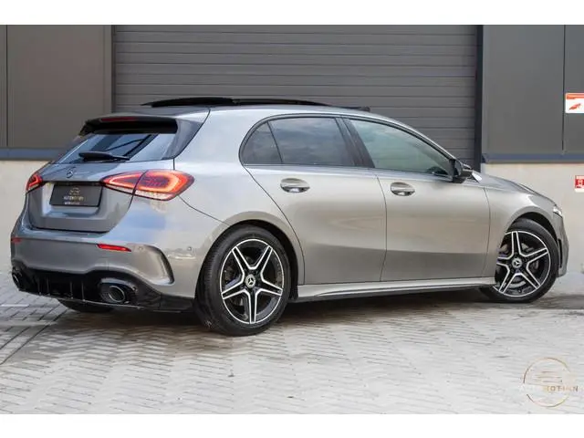 Mercedes-Benz A-klasse 200 Business Solution AMG PANO CAMERA ACC BURMESTER MEMORY STOELVERWARMING