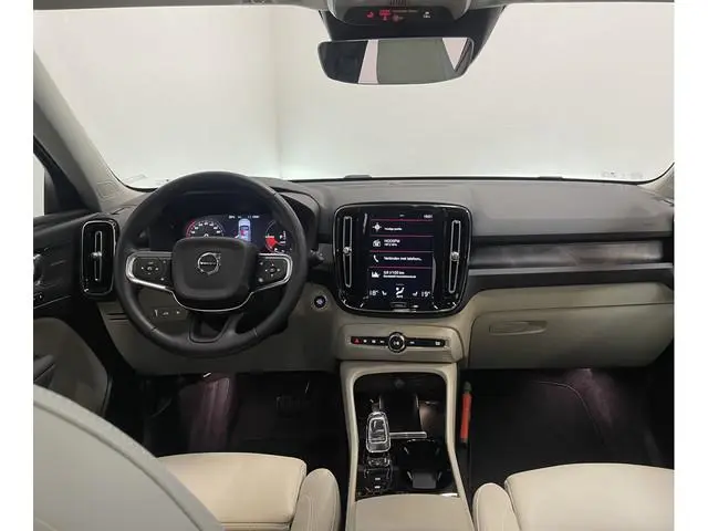 Volvo XC40 1.5 T5 PHEV Ultimate Dark/ Trekhaak 1800kg/ Pano Schuifdak/ Adapt. Cruise/ Leer/ Stoel en...