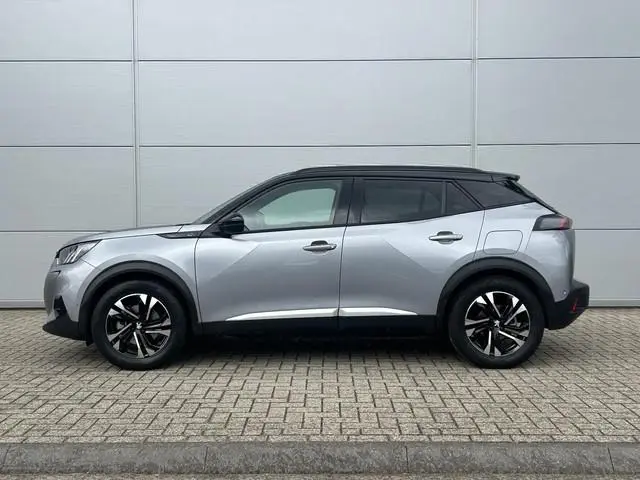 Peugeot e-2008 EV GT 50 kWh | Camera | Cruise Control | Navigatie |  Apple Carplay/Android Auto
