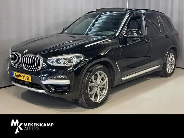 BMW X3 xDrive30e High Executive X Line 19"/Panoramadak/Trekhaak/360 camera/Adaptieve cruise/Dodehoek...