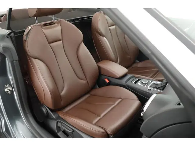 Audi A3 Cabriolet 1.4 TFSI 150pk S-Tronic CoD Ambiente Pro Line Plus Nekverwarming Trekhaak Xenon Pa...