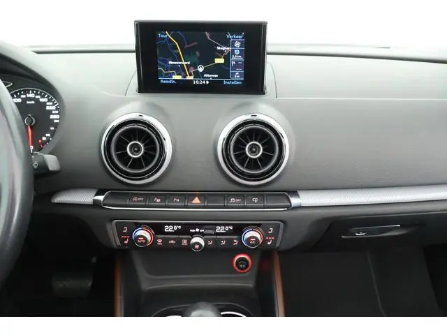 Audi A3 Cabriolet 1.4 TFSI 150pk S-Tronic CoD Ambiente Pro Line Plus Nekverwarming Trekhaak Xenon Pa...