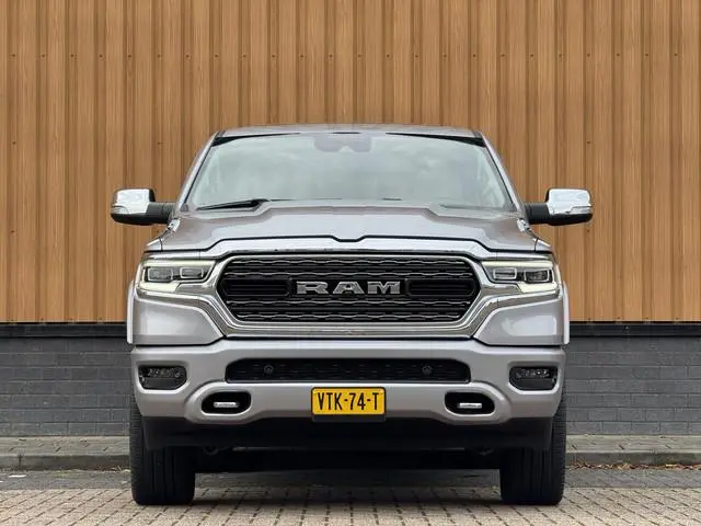 Dodge Ram 1500 5.7 V8 4x4 Crew Cab Limited | Luchtvering | LPG | Harman/Kardon | Panoramadak | 22" L...