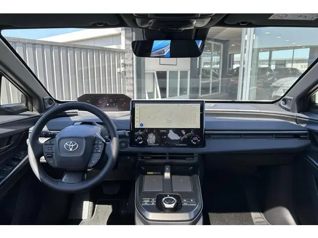 Toyota C-HR+