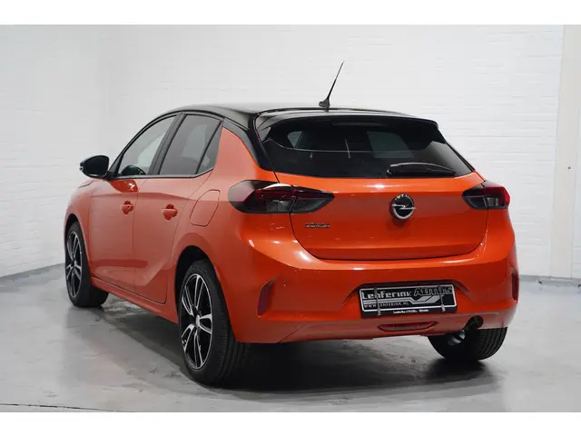 Opel Corsa 1.2 100 pk Black&Orange Edition Airco, Dak Zwart 17" LMV, PDC achter, Cruise control, Sto...