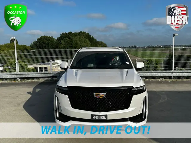Cadillac Escalade 6.2 V8 | Sport | Luchtvering / Panoramadak / 7 Seats