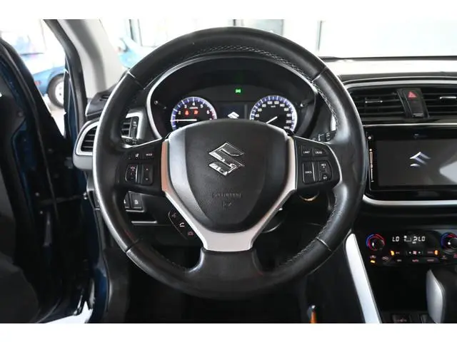 Suzuki S-Cross