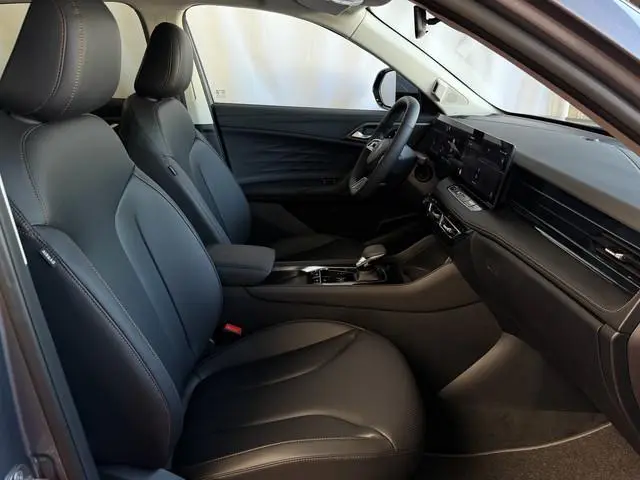 MG HS