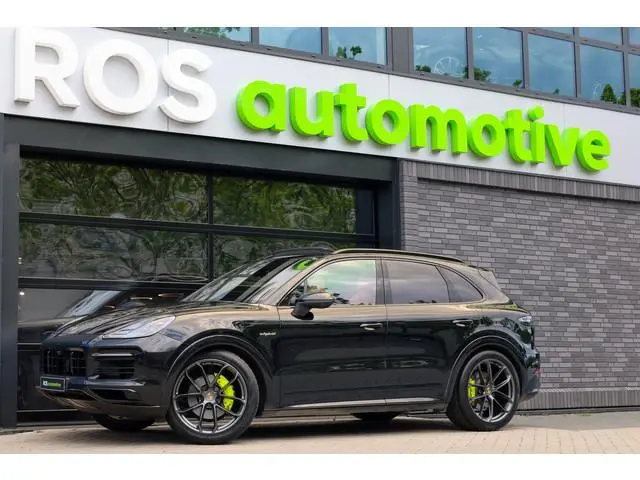 Porsche Cayenne 3.0 E-Hybrid Platinum Edition | PANO | 22 INCH | BOSE | 360 | MEMORY | LUCHTVERING |...