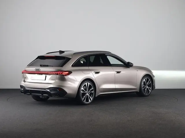 Audi A5 Avant S edition e-hybrid 299 pk | Bang & Olufsen premium 3D | Techniekpakket plus | Elektris...