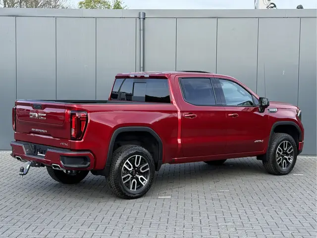 GMC Sierra