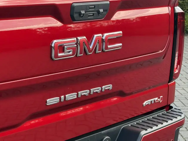 GMC Sierra
