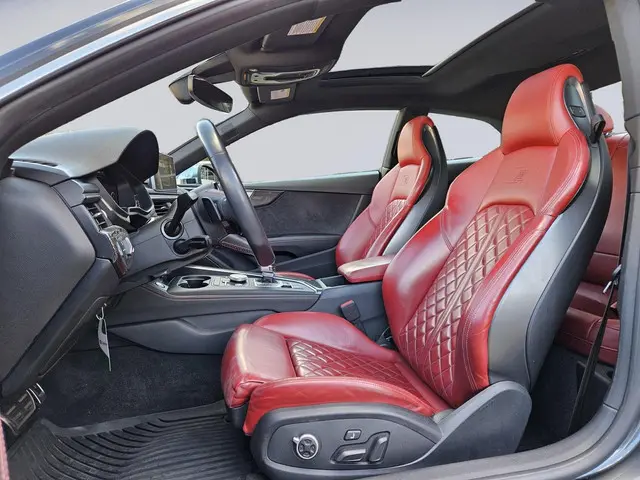 Audi S5