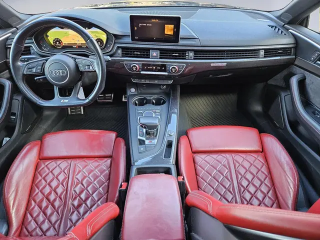 Audi S5