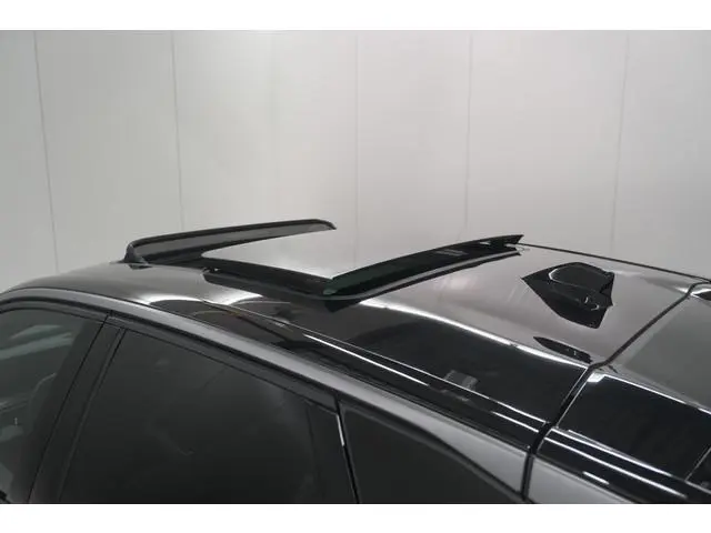 Peugeot e-3008