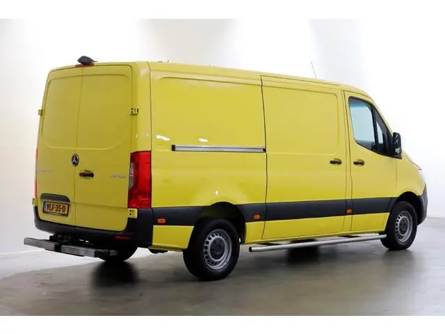 Mercedes-Benz Sprinter 317 CDI 170pk RWD L2H1 9G Automaat Airco/Navi/Trekhaak 3500kg 08-2021