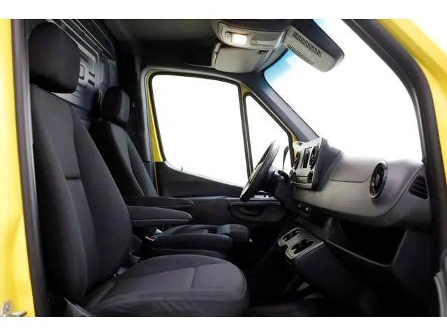 Mercedes-Benz Sprinter 317 CDI 170pk RWD L2H1 9G Automaat Airco/Navi/Trekhaak 3500kg 08-2021