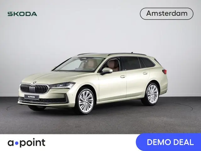 Škoda Superb Combi 1.5 TSI MHEV First Edition 150pk | Panoramadak | Leder | Light & View | Verlengde...