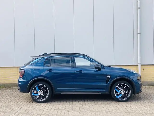 Lynk & Co 01 1.5 PHEV 260PK Panoramadak 1800KG Trekgewicht