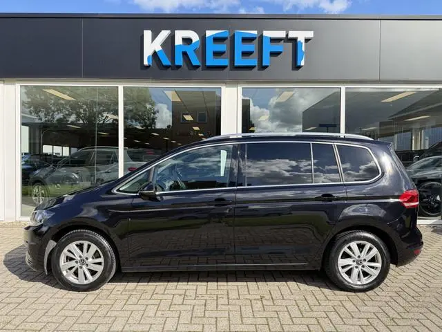 Volkswagen Touran 1.5 TSI Highline 7p App Carplay | Camera