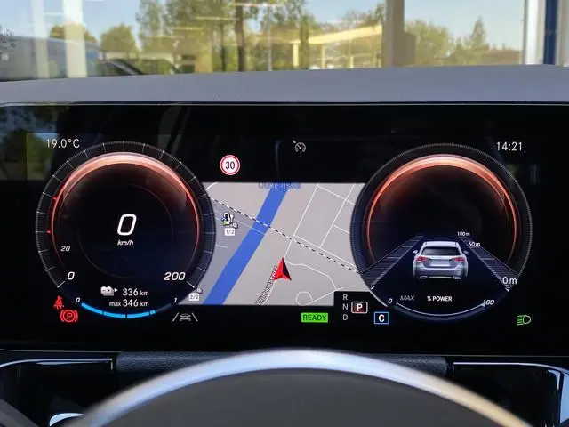 Mercedes-Benz EQA