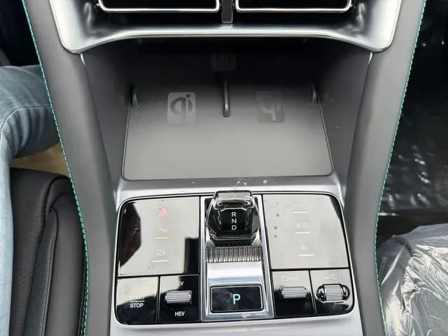 BYD SEAL U