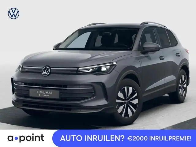Volkswagen Tiguan Limited Edition 1.5 eHybrid 150 kW / 204 PK SUV 6 Stoelverwarming | Trekhaak | 360...