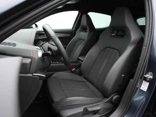 CUPRA Formentor 1.4 e-Hybrid 245 pk VZ | Kuipstoelen | Adaptief onderstel | Achteruitrijcamera | Ada...