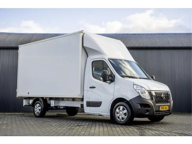 Nissan Interstar
