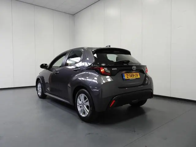 Toyota Yaris 1.5 Hybrid 115 Active NAVI-APP/CLIMA/CAMERA/15"LMV!