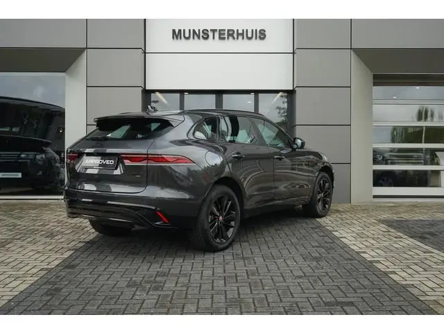 Jaguar F-PACE 2.0 P400e PHEV S | Elektrische trekhaak | Verwarmde voorstoelen |