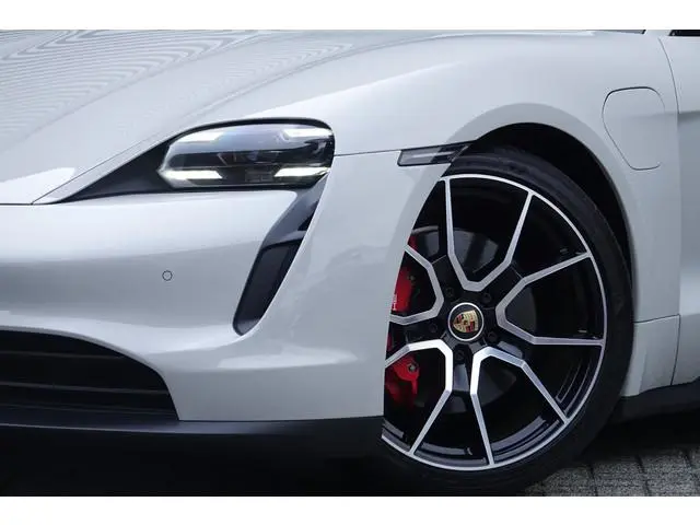 Porsche Taycan 4S Performance 84 kWh | Sport Chrono | Performance Accu | Luchtvering | PDLS Plus | B...