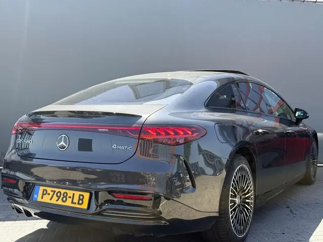 Mercedes-Benz EQS