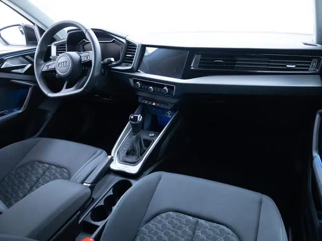 Audi A1 Sportback 30 TFSI S edition 116 PK | 18" velgen | Led | Camera | Cruise | App. connect | Cli...