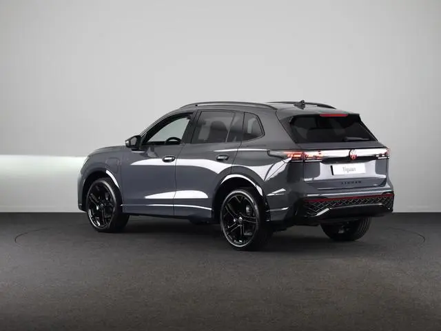 Volkswagen Tiguan R-Line Edition 1.5 eHybrid 150 kW / 204 PK SUV 6 v Head-Up Display | Panoramadak |...