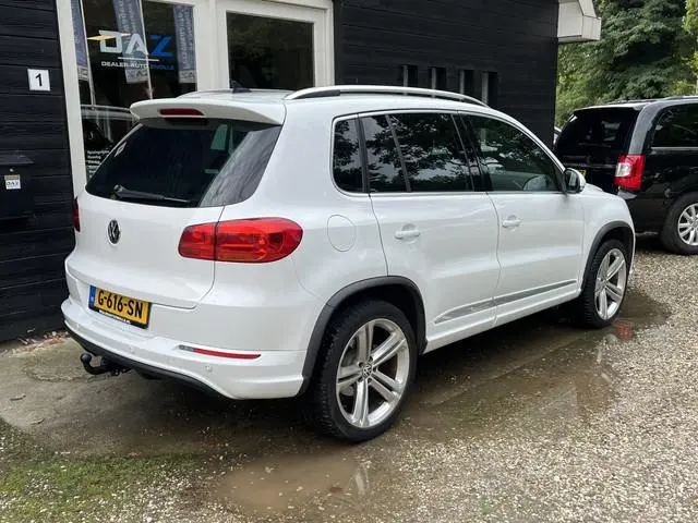 Volkswagen Tiguan 1.4 TSI R-Line Edition Ecc/Navi/Pano/Trekhaak