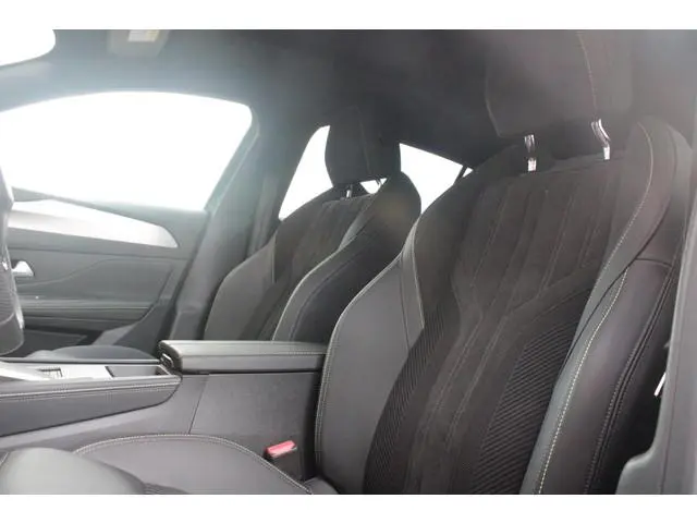 Peugeot e-408 GT 58 kWh | PANORAMISCH SCHUIF/KANTEL DAK | ELEKTRISCH BEDIENBARE VOORSTOELEN | STOEL/...
