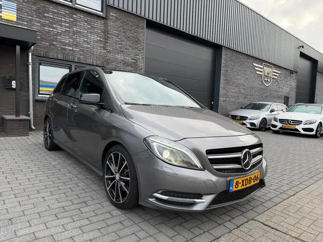 Mercedes-Benz B-klasse 180 Ambition | AUTOMAAT | 3/6 OF 12MND GARANTIE | NAVI | PANO DAK | CRUISE |...
